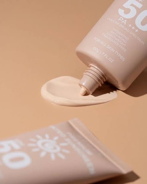 Adorn Premium Tinted Sunscreen SPF50 PA+++ 50g