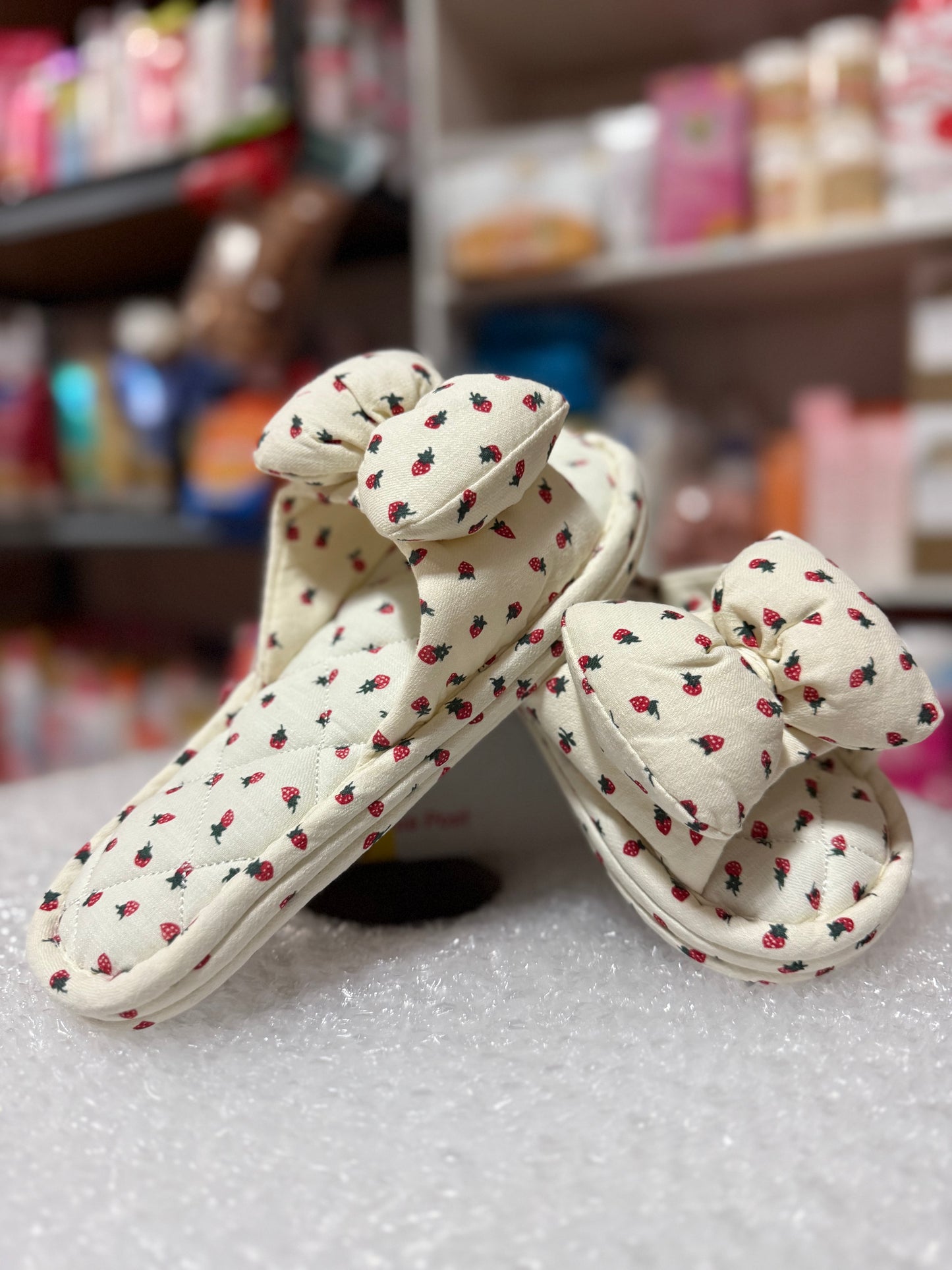 KOREAN INDOOR SLIPPERS Size 7 - Comfy indoor slippers - WITH CUSHION