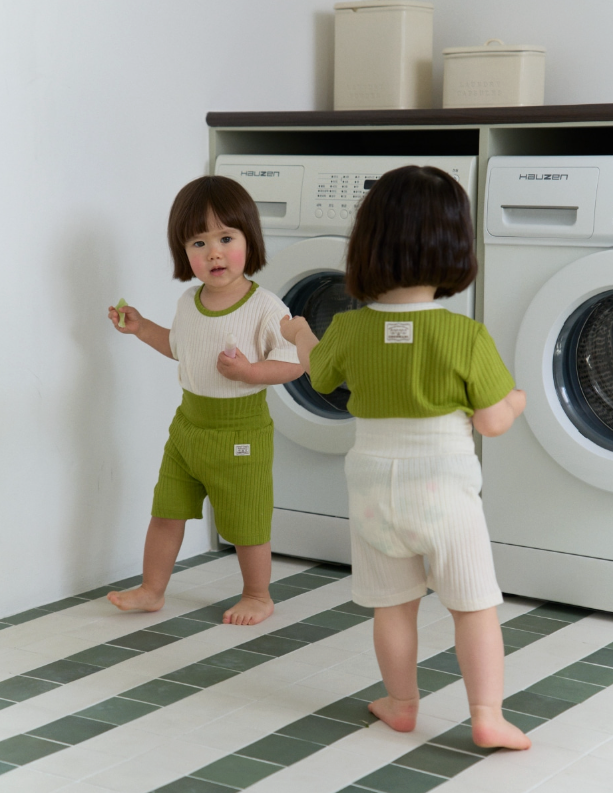 Cocohani Sherbet Short-Sleeve Belly Cover Top & Bottom Set (Cream Top, Olive Bottom) Size 100 - (18-36 Months)
